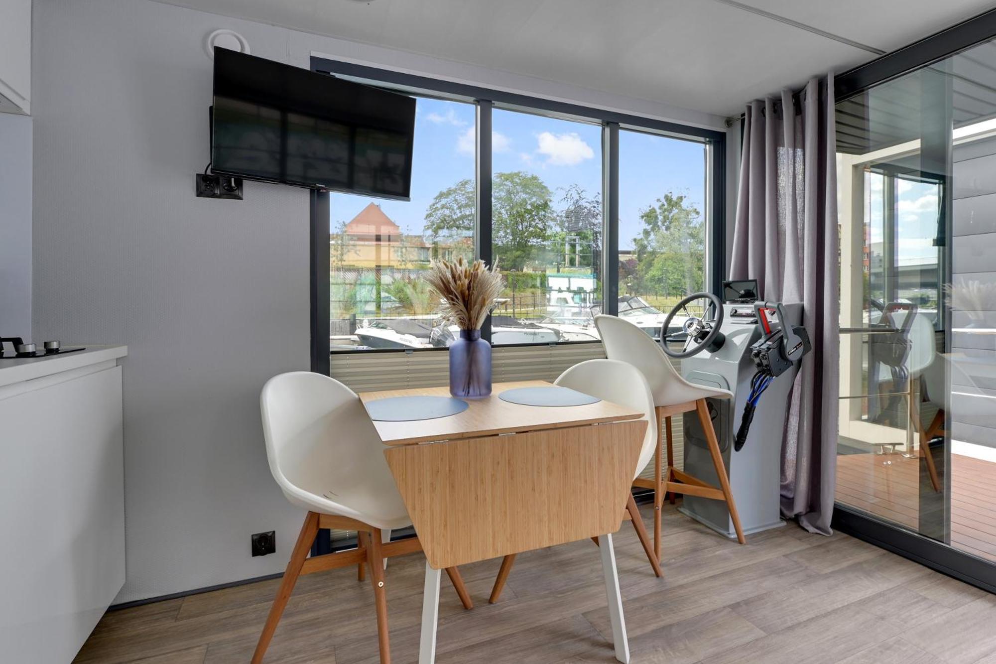 Apartment Na Wodzie - La Mare Motlava Houseboats By Downtown