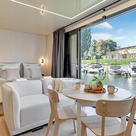 Domy Na Wodzie - La Mare Motlava Houseboats With Sauna By Downtown Apartments Gdansk Exterior photo