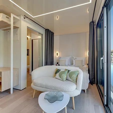 Domy Na Wodzie - La Mare Motlava Houseboats With Sauna By Downtown Apartments Gdansk Room photo