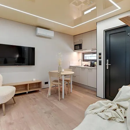 Domy Na Wodzie - La Mare Motlava Houseboats With Sauna By Downtown Apartments Gdansk Room photo