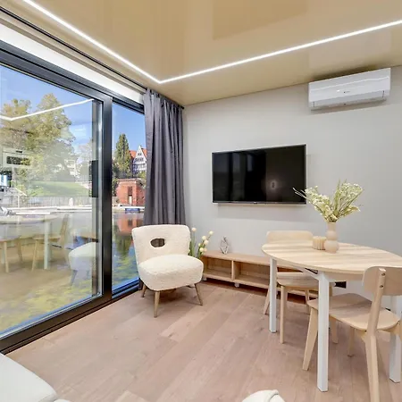 Domy Na Wodzie - La Mare Motlava Houseboats With Sauna By Downtown Apartments Gdansk Room photo