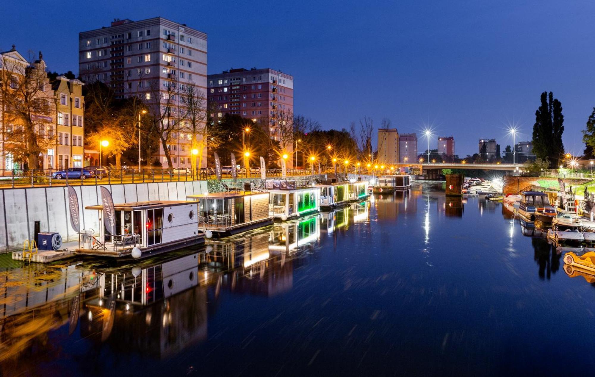 Na Wodzie - La Mare Motlava Houseboats With Sauna By Downtown Apartment *