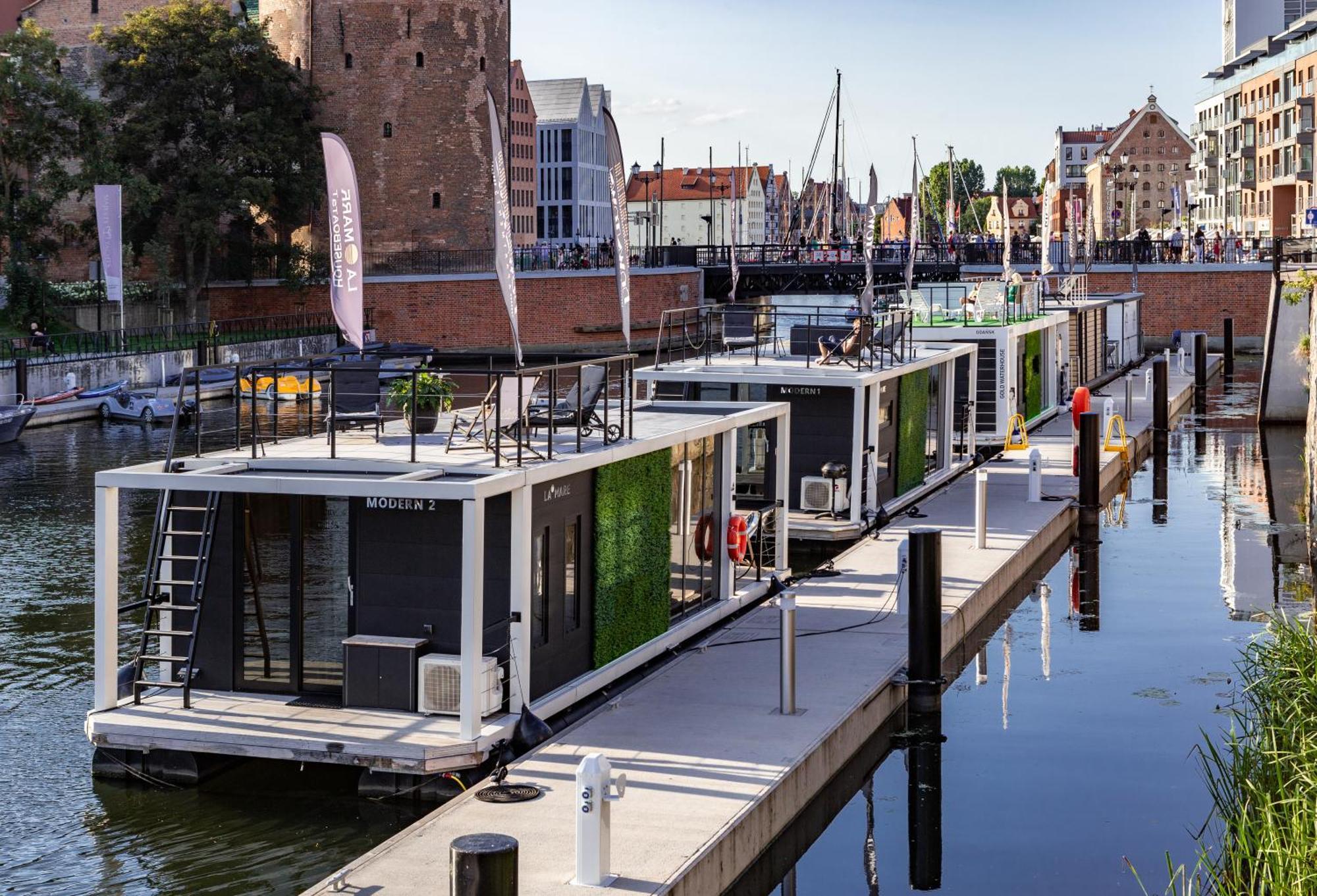 Na Wodzie - La Mare Motlava Houseboats By Downtown *
